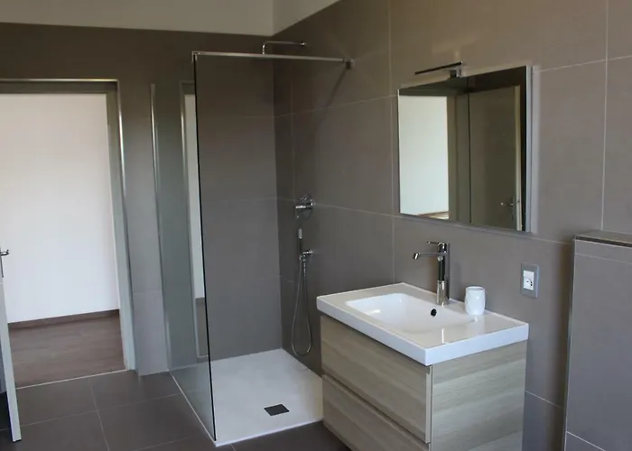 Apart-hotel Casa Ines Fronte Brenzone sul Garda