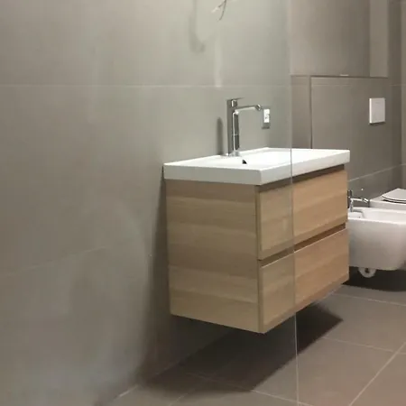 Lägenhetshotell Casa Ines Fronte Brenzone sul Garda