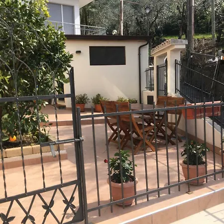 Lägenhetshotell Casa Ines Fronte 4*