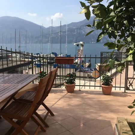 Casa Ines Fronte 4* Brenzone sul Garda