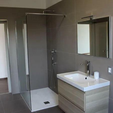 Apartmanhotel Casa Ines Fronte Brenzone sul Garda