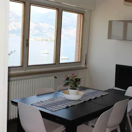 Casa Ines Fronte Brenzone sul Garda