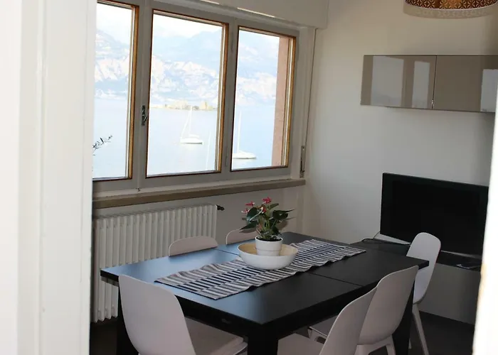 Casa Ines Fronte Brenzone sul Garda
