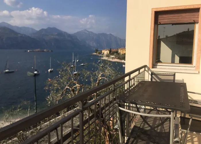 Casa Ines Fronte 4*
